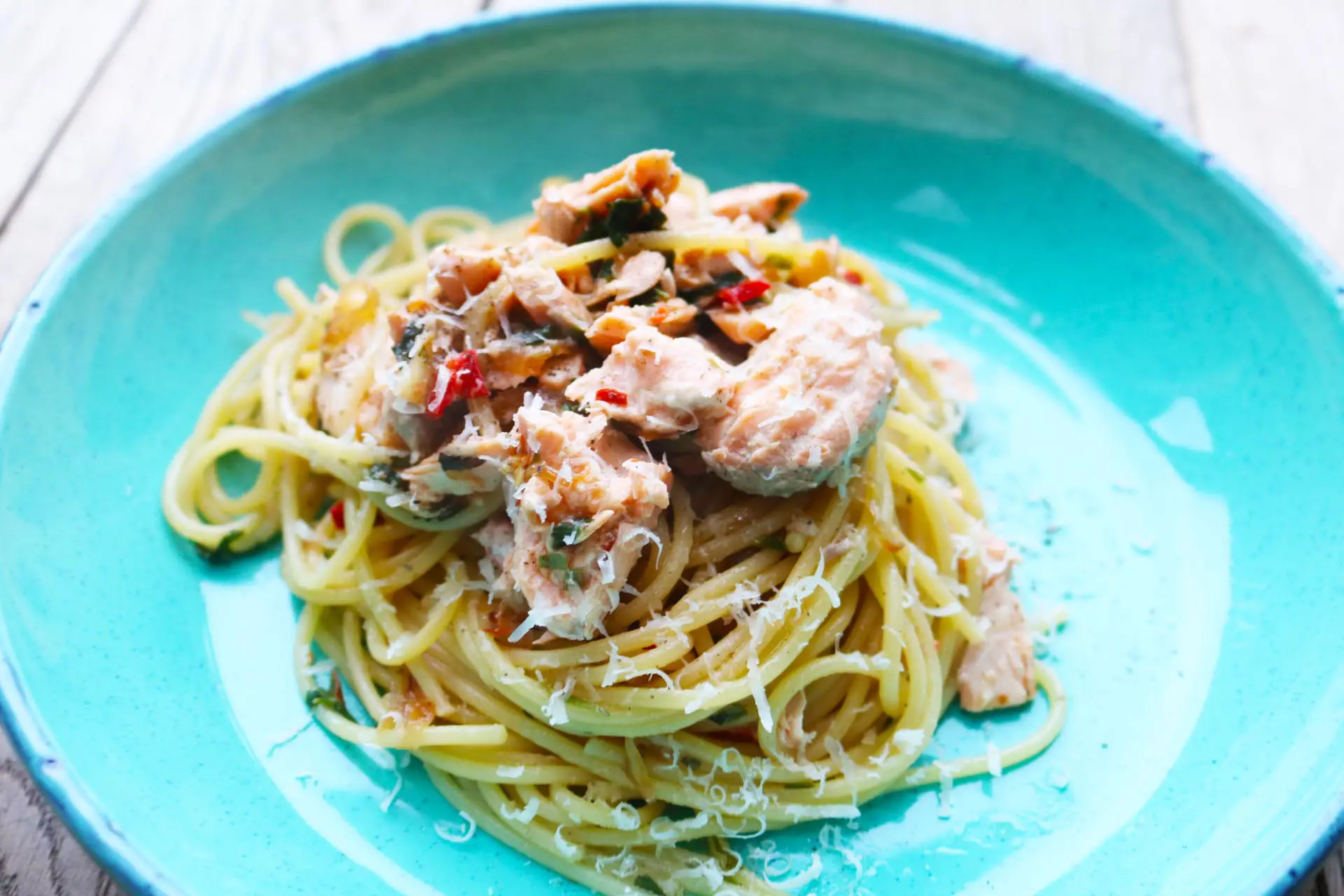 Spaghetti with Hot Smoked Salmon, Chilli and White Wine, Spaghetti with Hot Smoked Salmon, Chilli and White Wine