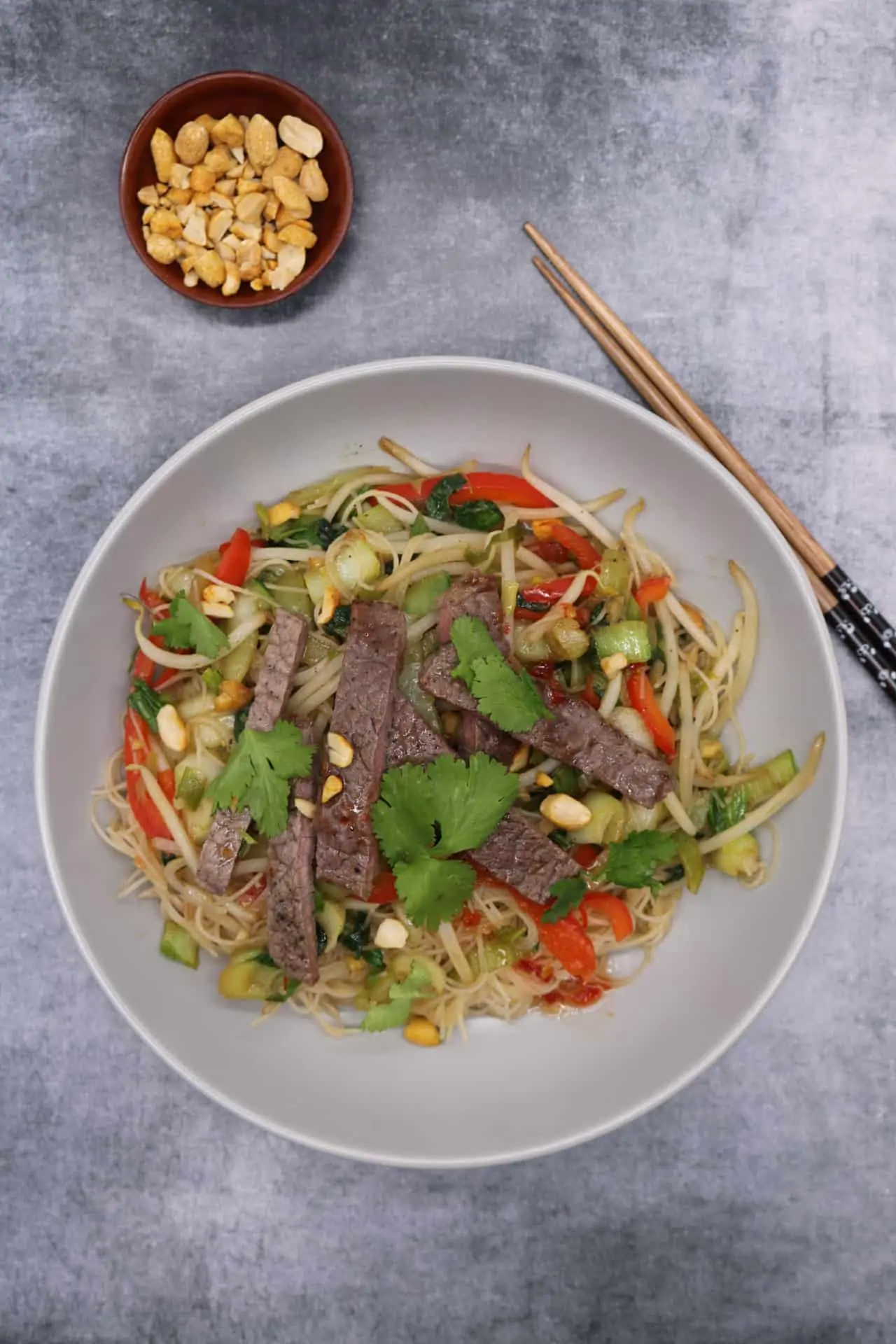 Chilli Beef and Vegetable Rice Noodles with Peanuts, Chilli Beef and Vegetable Rice Noodles with Peanuts