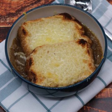 Slow-Cooker French Onion Soup, Slow-Cooker French Onion Soup