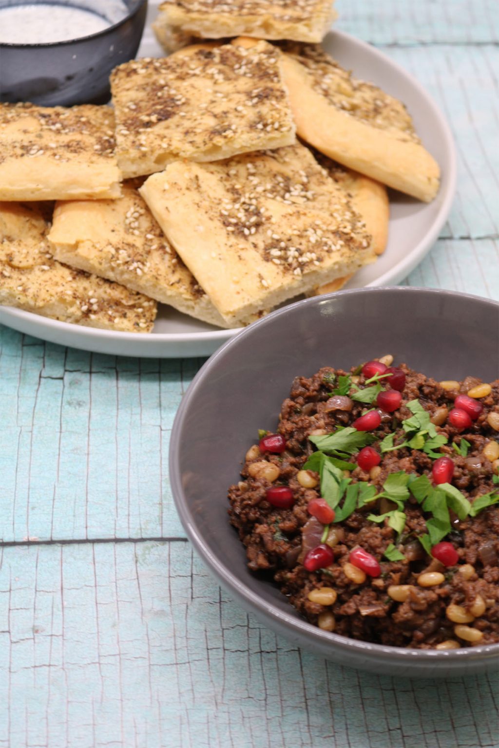 Lebanese Lamb with Spiced Flatbread and Yogurt Sauce Felly Bull