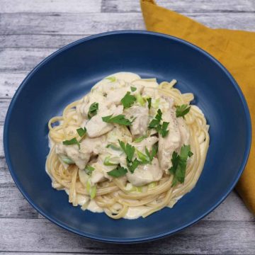 Linguine with Chicken in an Onion Cream Sauce