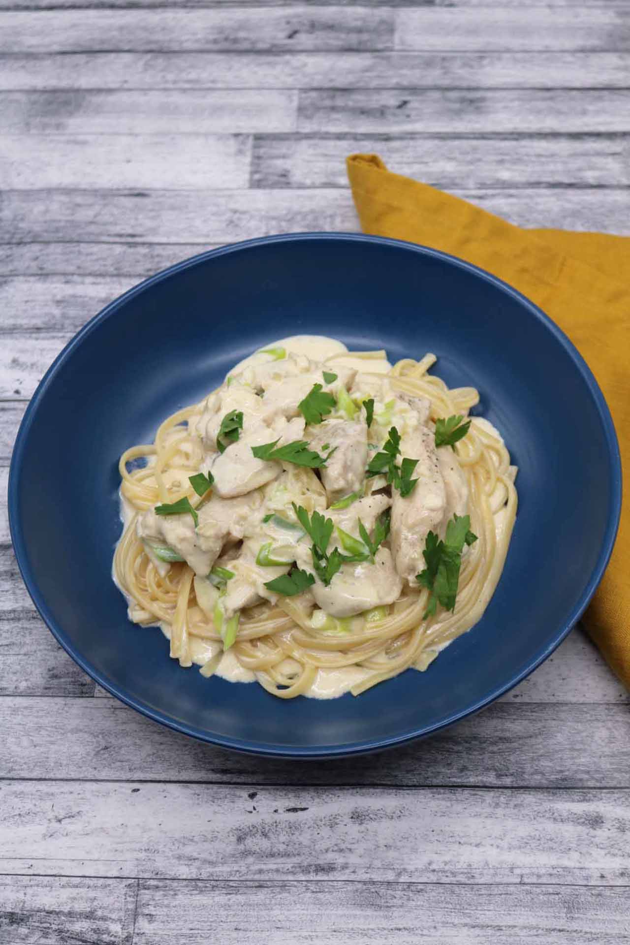 Linguine with Chicken in an Onion Cream Sauce, Linguine with Chicken in an Onion Cream Sauce