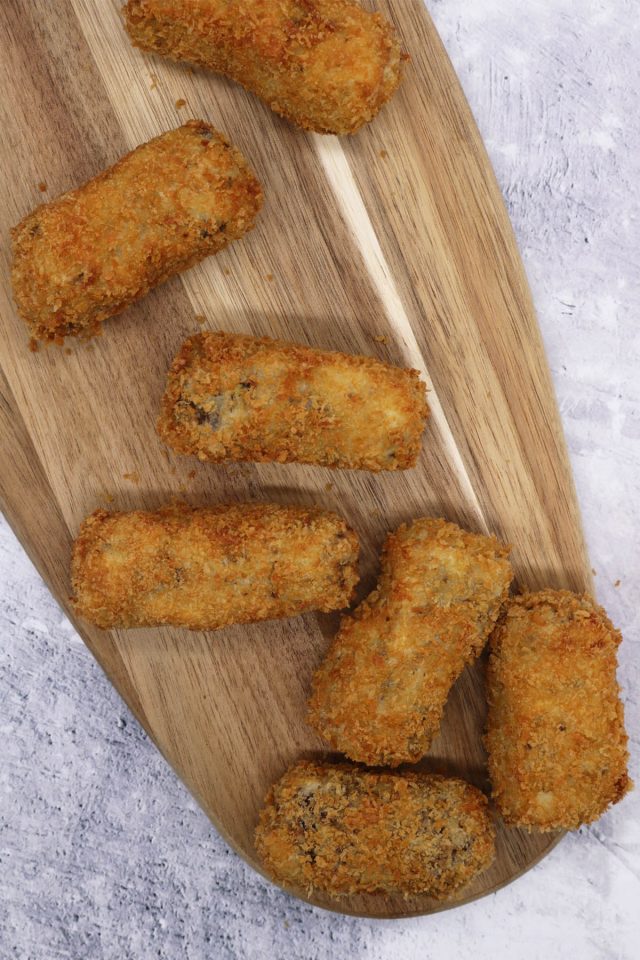 Haggis, Neep and Tattie Croquettes Felly Bull