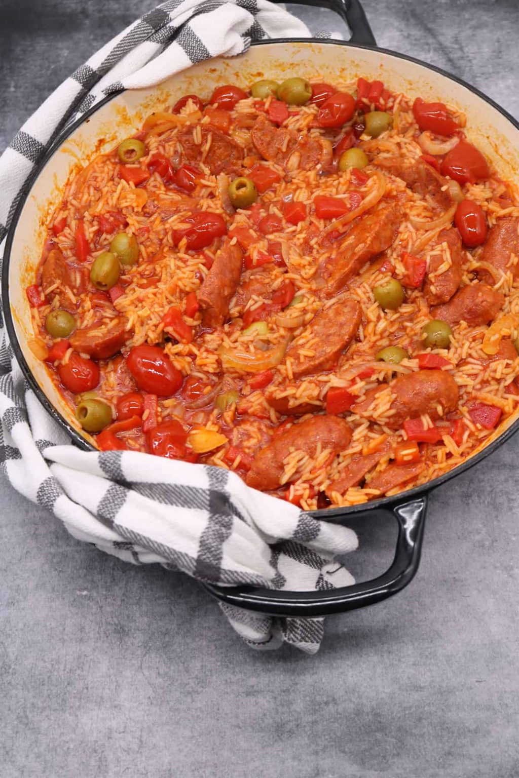 Tomato and Chorizo Rice Felly Bull