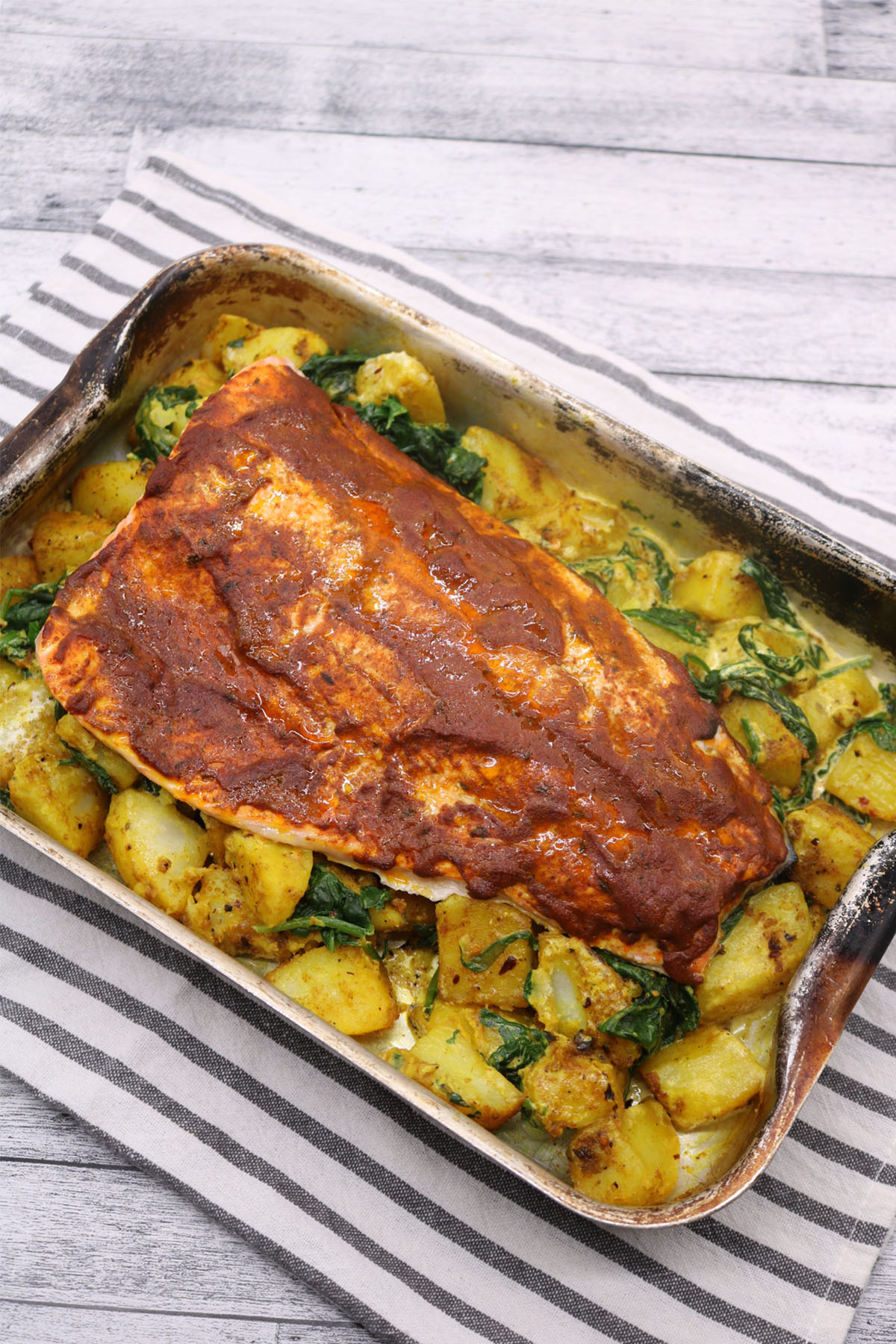 Spiced Salmon with Traybaked Salmon